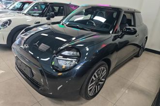 电动MINI COOPER 2025款 456km COOPER E 经典派