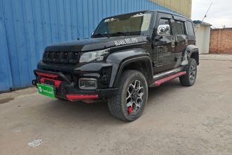 北京越野 北京BJ40 2019款 PLUS 2.3T 自动四驱旗舰版 国VI