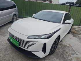 长安 逸达 2023款 蓝鲸NE 1.5T GDI DCT领航型