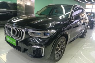 宝马X5 2022款 改款 xDrive 30Li 尊享型M运动套装