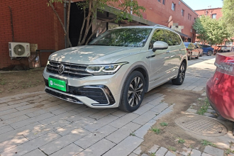 大众 途观L 2022款 330TSI 自动两驱R-Line旗舰版