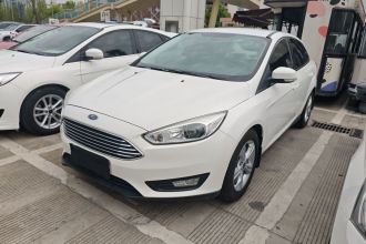 福特 福克斯 2015款 三厢 1.6L 手动舒适型