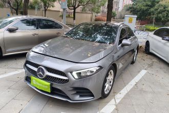 奔驰A级 2020款 改款 A 200 L 运动轿车动感型