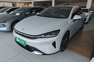 宝骏享境 2025款 插混 140km豪华版