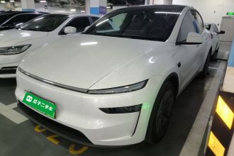 特斯拉 Model Y L 2025款 长续航全轮驱动版