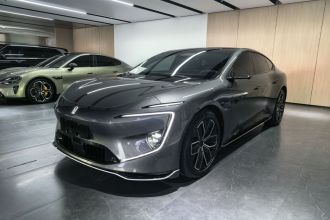 阿维塔12 2023款 650 三激光四驱性能版