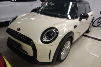 MINI 2023款 1.5T COOPER 艺术家 五门版