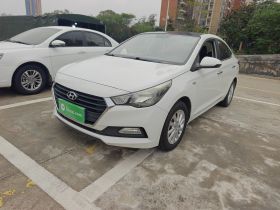 现代 悦纳 2016款 1.4L 自动炫酷版GLS