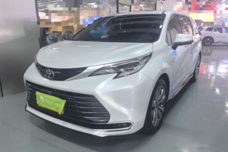 丰田 赛那SIENNA 2024款 2.5L混动 臻享尊贵版