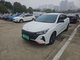 东风风神 奕炫 2023款 马赫版 1.5L 自动追风版