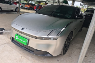 领克Z10 2024款 95kWh 702km四驱智驾Ultra