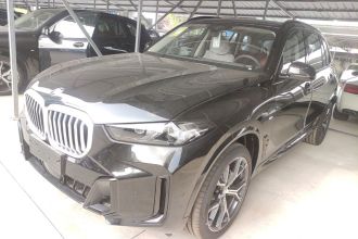 宝马X5 2026款 改款 xDrive 30Li 尊享型M运动曜夜套装