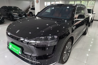 鸿蒙智行 问界M9 2025款 增程 Ultra版 52kWh 6座版 (192线激光雷达）