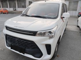 东风风光 风光380 2022款 1.5L 精典型客车 7座