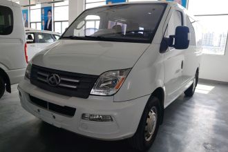 上汽大通MAXUS 新途V80 2021款 2.0T 手动经典傲运通短轴超低顶5/6座