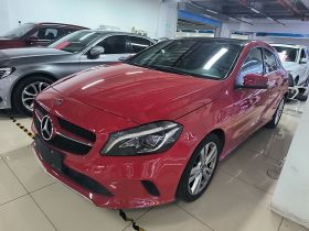 奔驰A级(进口) 2017款 改款 A 200 动感型