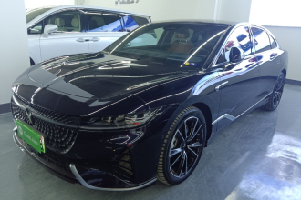 岚图汽车 岚图追光 2024款 PHEV 四驱超长续航旗舰版