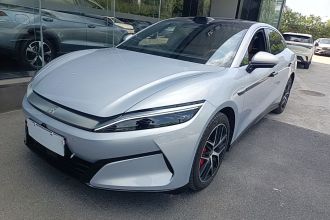 比亚迪 汉L 2025款 EV 四驱激光雷达旗舰型