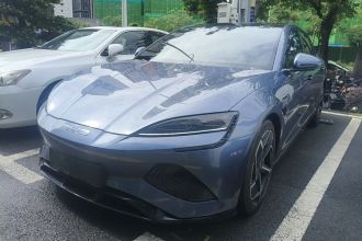 比亚迪 海豹 2022款 700km 长续航后驱版
