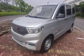 五菱汽车 五菱宏光V 2021款 1.5L劲取版LAR
