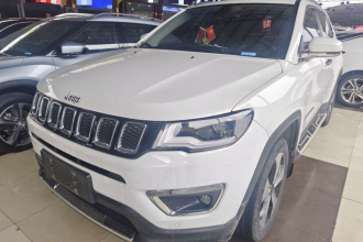 Jeep 指南者 2017款 200T 自动臻享四驱版