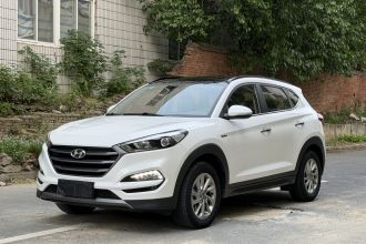 现代 途胜 2015款 1.6T 双离合两驱智能型