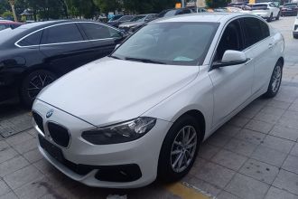宝马1系 2018款 118i 时尚型
