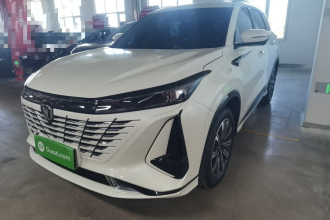 长安CS75 PLUS 2023款 第三代 1.5T 自动尊贵型