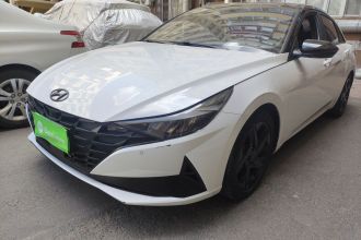 现代 伊兰特 2022款 1.5L CVT 20周年纪念款