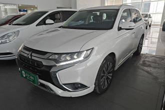 三菱 欧蓝德 2021款 2.4L 四驱致享版 5座
