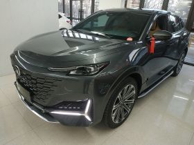 长安UNI-K 2021款 2.0T 尊贵型