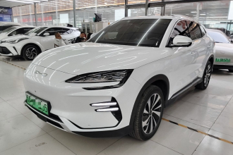 比亚迪 宋PLUS新能源 2024款 荣耀版 EV 520km 尊贵型