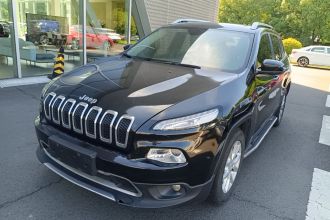 Jeep 自由光 2017款 2.0L 优越版