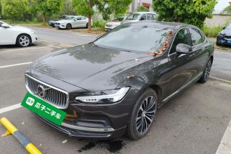 沃尔沃S90 2025款 B5 智逸豪华版