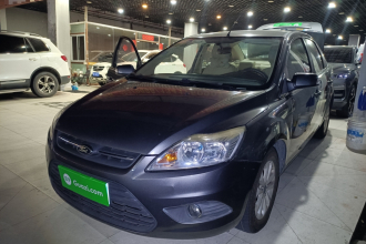 福特 福克斯 2013款 三厢经典 1.8L 自动基本型