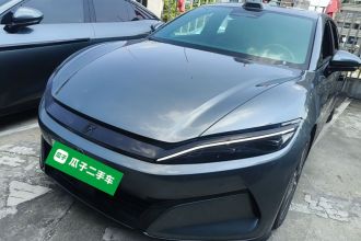 比亚迪 汉L 2025款 DM-i 200KM激光雷达旗舰型