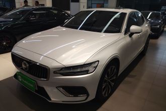 沃尔沃S60 2024款 B4 智远豪华版