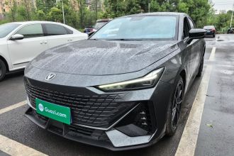 长安UNI-V 2022款 1.5T 尊贵型