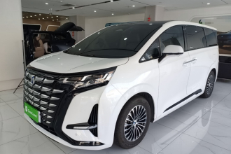 腾势D9 2022款 DM-i 970 四驱尊荣型