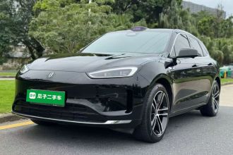 鸿蒙智行 问界M5 2025款 增程 Ultra 后驱版