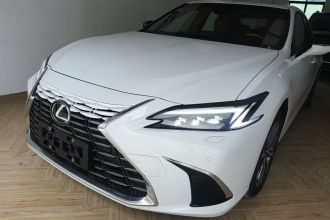 雷克萨斯ES 2025款 200 臻享版