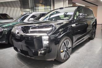腾势N8L 2025款 旗舰型