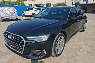 奥迪A6L 2022款 45 TFSI quattro 臻选致雅型