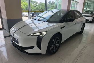 红旗EH7 2025款 690 智选版