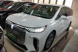 岚图汽车 岚图梦想家 2025款 PHEV 四驱旗舰鲲鹏版