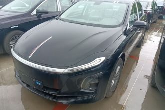 红旗E-QM5 2025款 610km PLUS