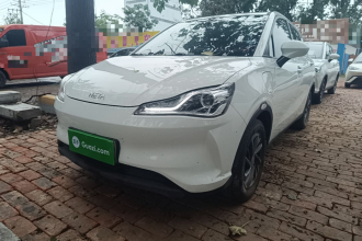哪吒汽车 哪吒V 2021款 标准续航娱乐版升级型