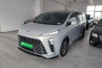 别克GL8 2026款 陆尊 智享版