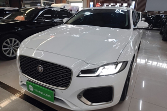 捷豹XFL 2024款 2.0T P250 两驱尊享豪华版