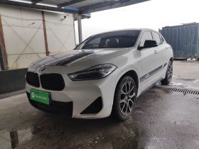 宝马X2 2021款 改款 sDrive25i 曜夜版